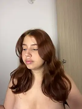Snapshot of lia_foxxy71 chatting on 05/14/26, 10:11 lia foxxy71 online show from 05/14/26, 10:11