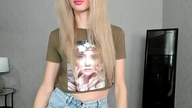 skinnyladyy online show from 02/08/25, 02:04