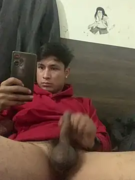 Snapshot of EduardoEspinoza12 chatting on 05/18/26, 04:02 EduardoEspinoza12 online show from 05/18/26, 04:02