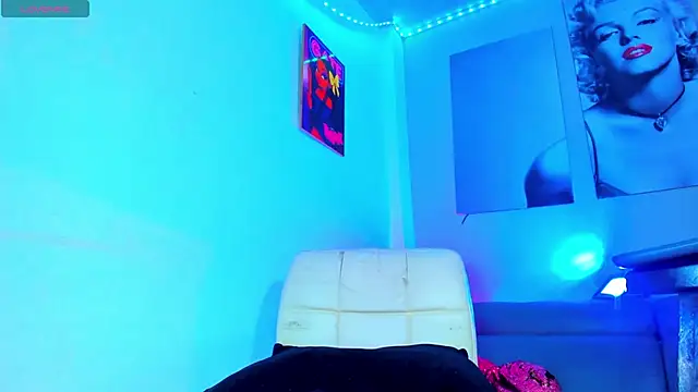 Snapshot of Cherry_splash chatting on 04/03/26, 07:28 Cherry splash online show from 04/03/26, 07:28