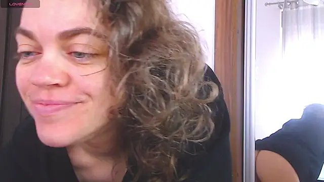 Snapshot of Ju-Hot chatting on 01/30/25, 11:55 Ju-Hot online show from 01/30/25, 11:55