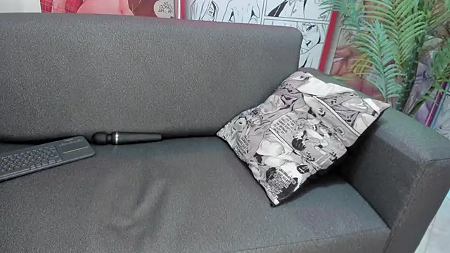 Snapshot of Angeli_rivera18 chatting on 03/22/25, 05:52 Angeli rivera18 online show from 03/22/25, 05:52