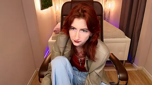 Snapshot of Violet_Moreau chatting on 03/07/26, 08:39 Violet Moreau online show from 03/07/26, 08:39