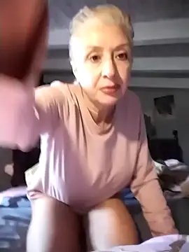 divinaerotica online show from 01/13/26, 02:00