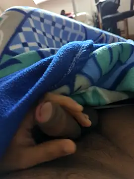 Snapshot of Heavy_Daddyy chatting on 02/14/25, 08:42 Heavy Daddyy online show from 02/14/25, 08:42