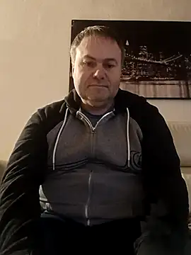 Pourleplasirs online show from 02/15/25, 10:21