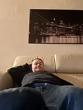 Pourleplasirs online show from 02/17/25, 01:47