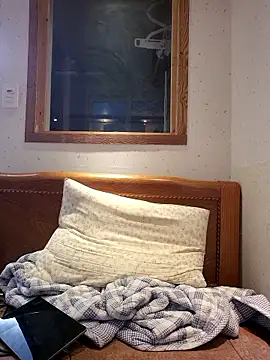 Tyyyggjju online show from 11/30/25, 09:52