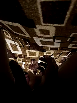 Snapshot of jhonnes_ chatting on 12/15/25, 02:05 jhonnes online show from 12/15/25, 02:05