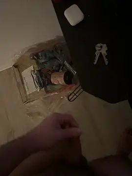 Snapshot of Mo_2003 chatting on 01/30/25, 01:22 Mo 2003 online show from 01/30/25, 01:22