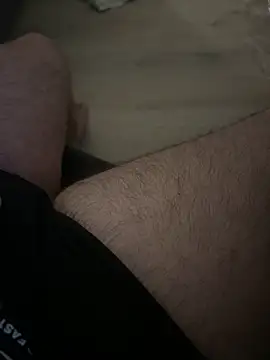 Snapshot of Mo_2003 chatting on 02/01/25, 01:34 Mo 2003 online show from 02/01/25, 01:34