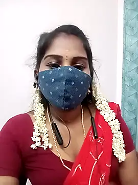 Snapshot of Tamil_roja17 chatting on 03/10/26, 06:35 Tamil roja17 online show from 03/10/26, 06:35