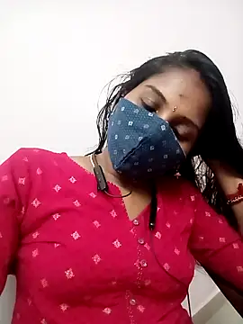 Snapshot of Tamil_roja17 chatting on 03/13/26, 06:20 Tamil roja17 online show from 03/13/26, 06:20