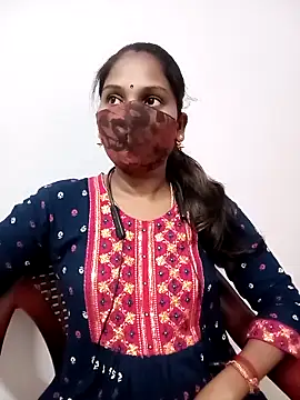 Snapshot of Tamil_roja17 chatting on 03/17/26, 05:55 Tamil roja17 online show from 03/17/26, 05:55