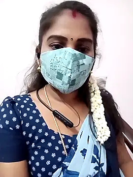 Snapshot of Tamil_roja17 chatting on 03/17/26, 06:33 Tamil roja17 online show from 03/17/26, 06:33