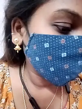 Snapshot of Tamil_roja17 chatting on 03/19/26, 11:03 Tamil roja17 online show from 03/19/26, 11:03