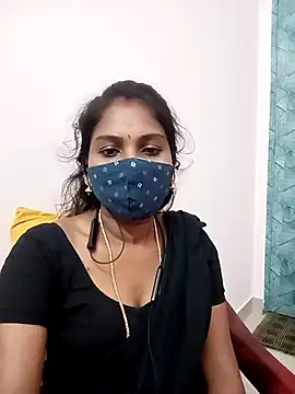 Snapshot of Tamil_roja17 chatting on 03/28/26, 02:11 Tamil roja17 online show from 03/28/26, 02:11