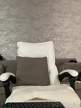 LillySquirtShot online show from 04/12/26, 11:21