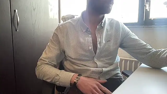 bullyboyy online show from 02/17/25, 08:41