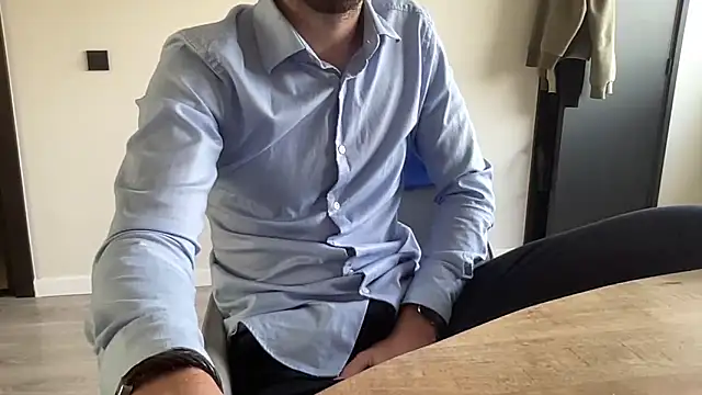 bullyboyy online show from 09/16/25, 08:15