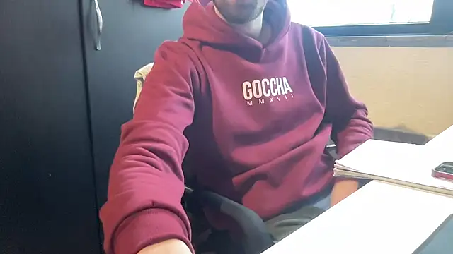 Snapshot of bullyboyy chatting on 01/14/26, 08:20 bullyboyy online show from 01/14/26, 08:20