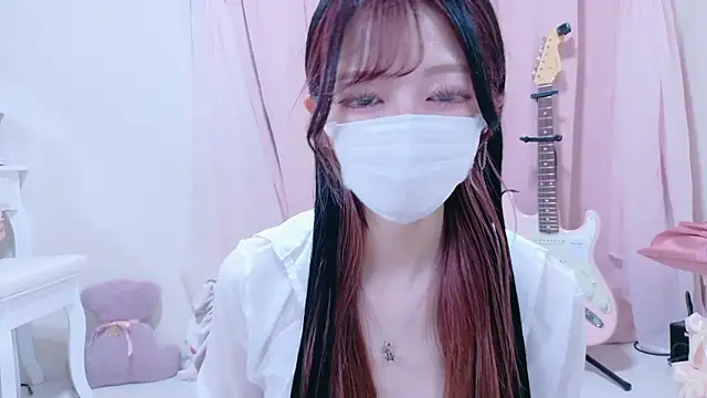 Megu-mimi online show from 10/11/25, 08:57