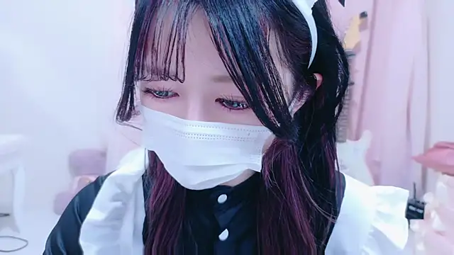 Megu-mimi online show from 10/28/25, 10:08