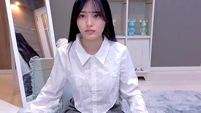 Snapshot of Megu-mimi chatting on 04/12/26, 07:46 Megu-mimi online show from 04/12/26, 07:46