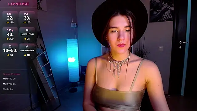 Snapshot of Sweetie_Catt chatting on 02/11/25, 12:27 Sweetie Catt online show from 02/11/25, 12:27