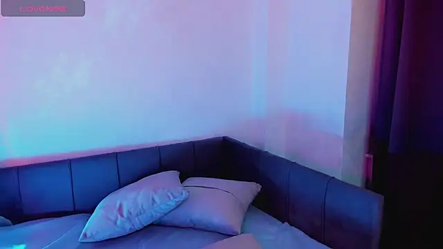 Snapshot of Sweetie_Catt chatting on 02/21/25, 11:55 Sweetie Catt online show from 02/21/25, 11:55