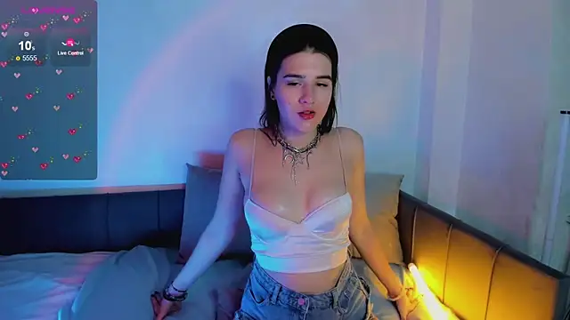 Snapshot of Sweetie_Catt chatting on 03/15/25, 12:02 Sweetie Catt online show from 03/15/25, 12:02