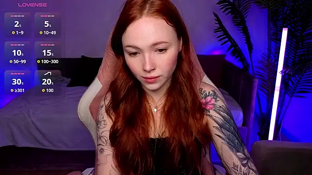 Snapshot of Maya_Light chatting on 04/02/26, 01:58 Maya Light online show from 04/02/26, 01:58