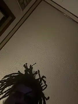 Snapshot of B3-Dindles chatting on 03/15/25, 08:58 B3-Dindles online show from 03/15/25, 08:58