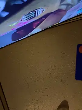 Snapshot of B3-Dindles chatting on 03/18/25, 04:37 B3-Dindles online show from 03/18/25, 04:37