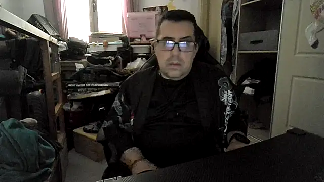 Usame como quieras online show from 12/18/25, 01:39