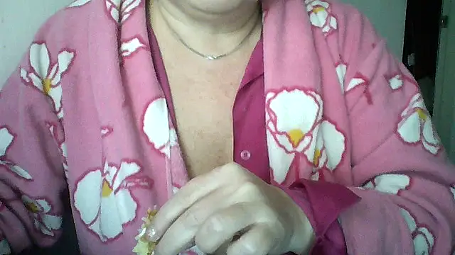 Mayya4321 online show from 11/18/25, 10:20