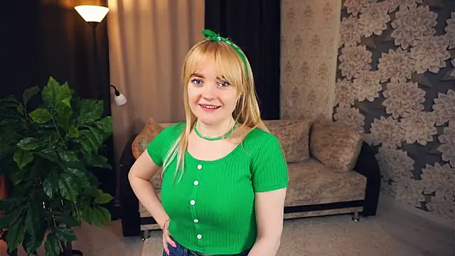 Snapshot of TateClack chatting on 02/04/25, 07:18 TateClack online show from 02/04/25, 07:18