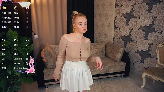 Snapshot of TateClack chatting on 02/06/25, 08:29 TateClack online show from 02/06/25, 08:29