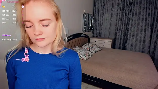 Snapshot of TateClack chatting on 02/10/25, 08:09 TateClack online show from 02/10/25, 08:09