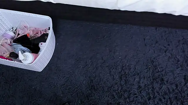 Snapshot of Ariana_greenblat chatting on 10/27/25, 04:11 Ariana greenblat online show from 10/27/25, 04:11