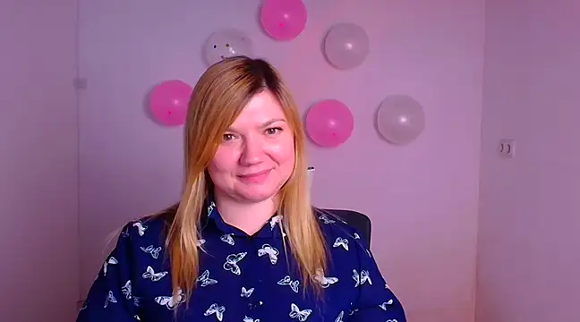 Lola moree online show from 02/17/25, 03:42