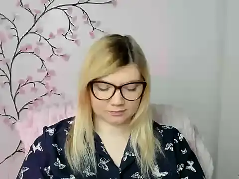 Lola moree online show from 12/16/25, 12:43