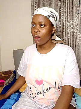 Cherry-brown55 online show from 12/18/25, 01:22