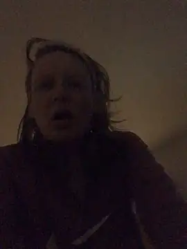 Snapshot of blondey206 chatting on 03/11/25, 01:37 blondey206 online show from 03/11/25, 01:37