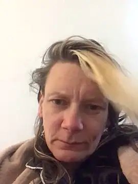 Snapshot of blondey206 chatting on 03/12/26, 11:05 blondey206 online show from 03/12/26, 11:05