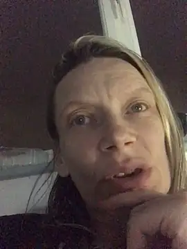 Snapshot of blondey206 chatting on 03/27/26, 03:01 blondey206 online show from 03/27/26, 03:01