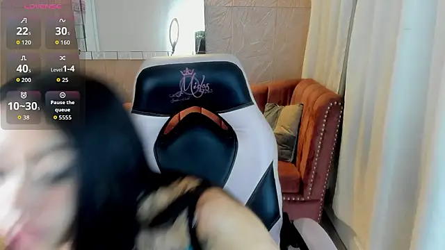 Snapshot of miss_isabella_m chatting on 02/07/26, 01:04 miss isabella m online show from 02/07/26, 01:04