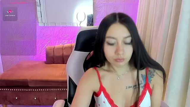 Snapshot of miss_isabella_m chatting on 02/24/26, 01:31 miss isabella m online show from 02/24/26, 01:31