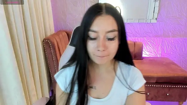 miss isabella m online show from 05/14/26, 11:50