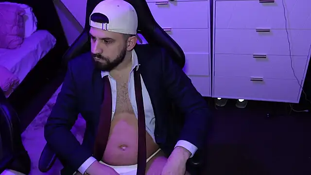 Snapshot of lucas_kazimm chatting on 01/29/25, 07:22 lucas kazimm online show from 01/29/25, 07:22